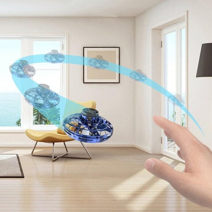 ⁦Renewgoo GeeUFO Toy Drone Glowing Flying Spinner Boomerang⁩ - الصورة ⁦11⁩